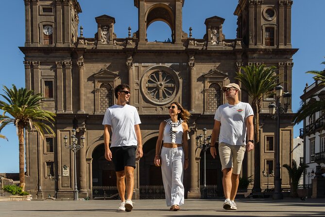Gourmet Tapas and Wine Tour in the Old Town of Las Palmas - Finishing at Plaza de Santo Domingo
