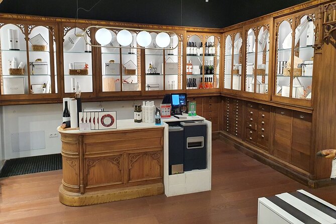Gourmet Tasting of Iberian Ham Oil and Wine Small Group in Madrid - Is $75 a fair price in Madrid?