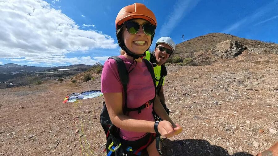 Gran Canaria: Paragliding Flight with Tapas & Pickup - Who should book this experience