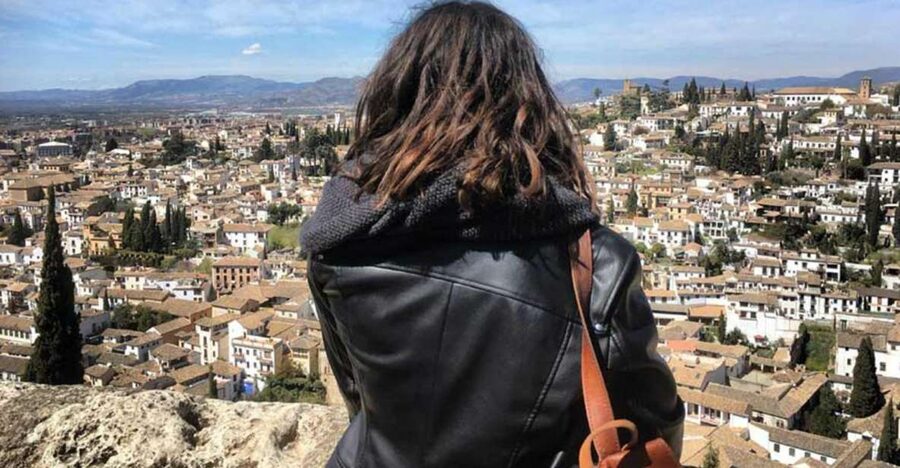 Granada Albaicín: 2.5-Hour Tapas & Drinks Walking Tour - Key points to know before booking