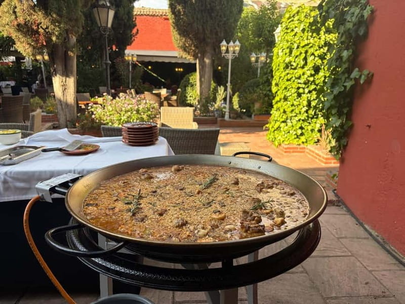 Granada: Dinner with Paella on a Terrace in the Albayzín and Live Flamenco - A garden dinner inside Granada’s Albaicín