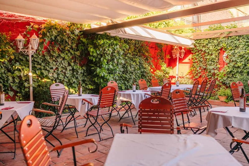 Granada: Dinner with Paella on a Terrace in the Albayzín and Live Flamenco - Should you book the paella and flamenco evening?