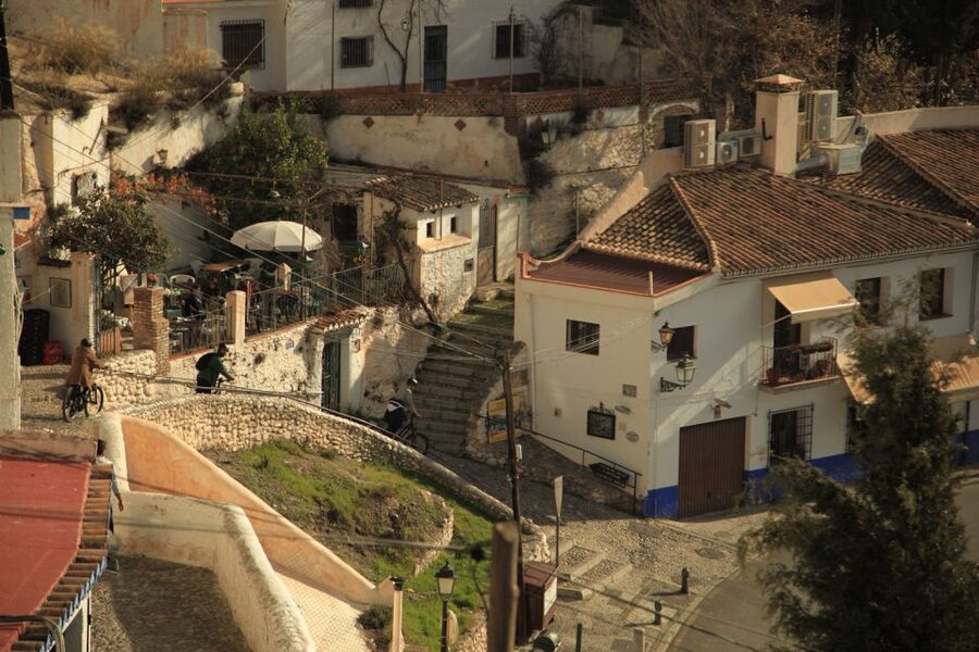 Granada: Highlights & Viewpoints eBike Tour with Tapas Break - Starting near Bar La Trastienda