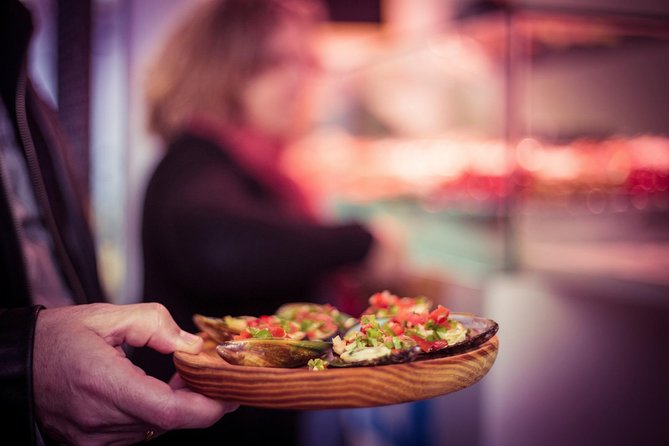 Granada Private Tapas & Walking Tour - The Alcaicería, Granada’s old market quarter