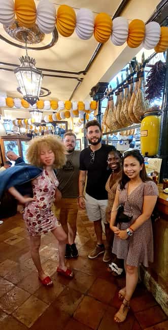 Granada: Spanish Tapas Tour with Local Guide. All included. - Key points at a glance