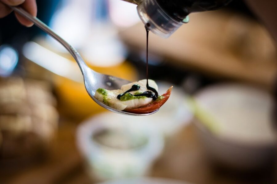 Granada: Tapas Tasting Guided Tour - Regional wines alongside the tapas