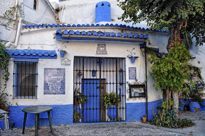 Granada Tapas Trail & Gypsy Flamenco Show - Why this Granada evening works so well