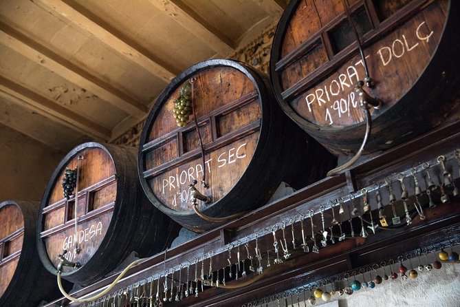 Hidden Bars & Authentic Tapas Journey - Meeting Atair near EncantsEixample
