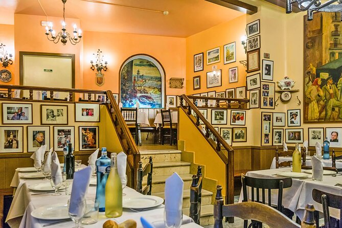 History and culture with tapas dinner - Barcelona Cathedral and the Layers of the Old City