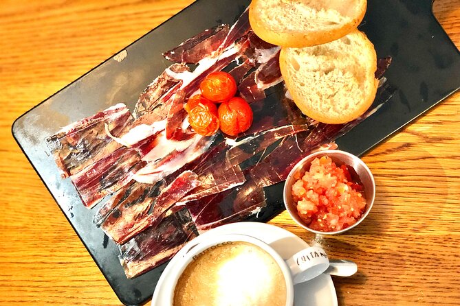 Iberian ham experience with traditional breakfast Madrid center - What arrives on the breakfast plate
