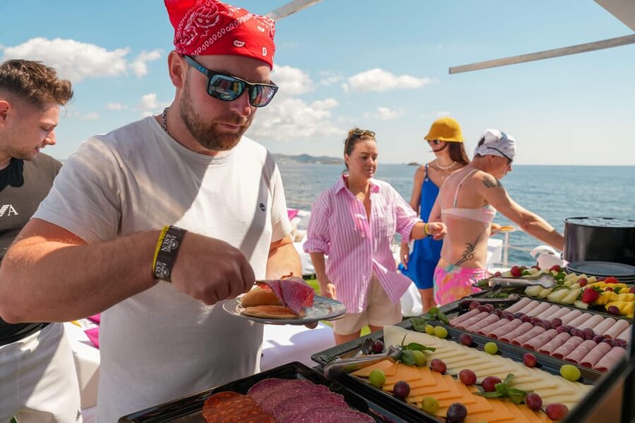 Ibiza: Formentera Cruise w/Breakfast, Paella, and Open Bar - Paella makes lunch the centerpiece