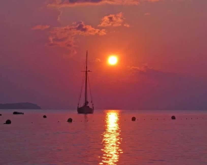 Ibiza: Sunset Private Sailboat with Tapas & Premim Open Bar - Cala Bassa: your first hour on the water