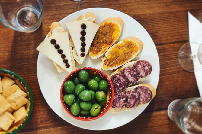 Indulge in Cordoba: Local Wines & Tapas Tasting - Four wines, four very different impressions