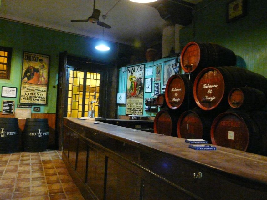 Jerez: Traditional Tapas Tour - A two-hour walk through historic Jerez