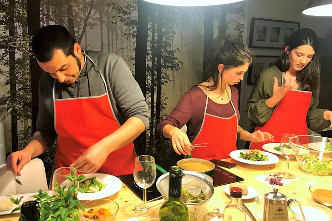 La Boqueria Market and Paella Cooking Class in Barcelona - Starting at Plaça Reial and Las Ramblas