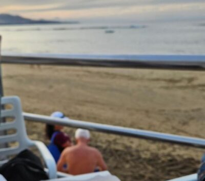 Las Palmas: 100% Local Tapas & Beach views