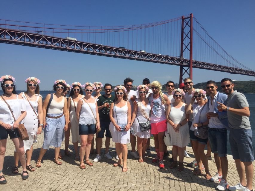 Lisbon: 1-Hour Beer, Sangria or Wine Bike Sightseeing Tour - Comfort, breaks, and physical effort