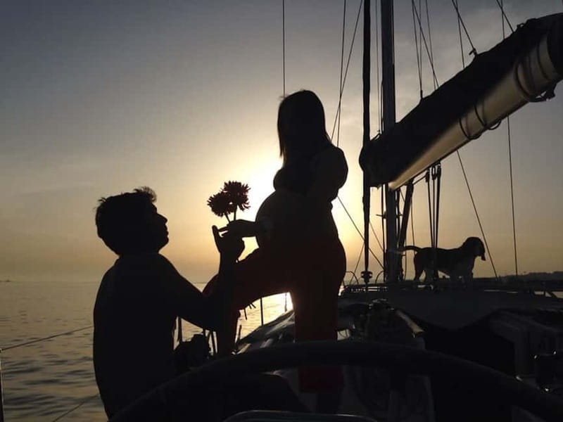 Lisbon: Romantic Cruise with Wine & Portuguese Tapas - Why Lisbon makes sense from the Tagus