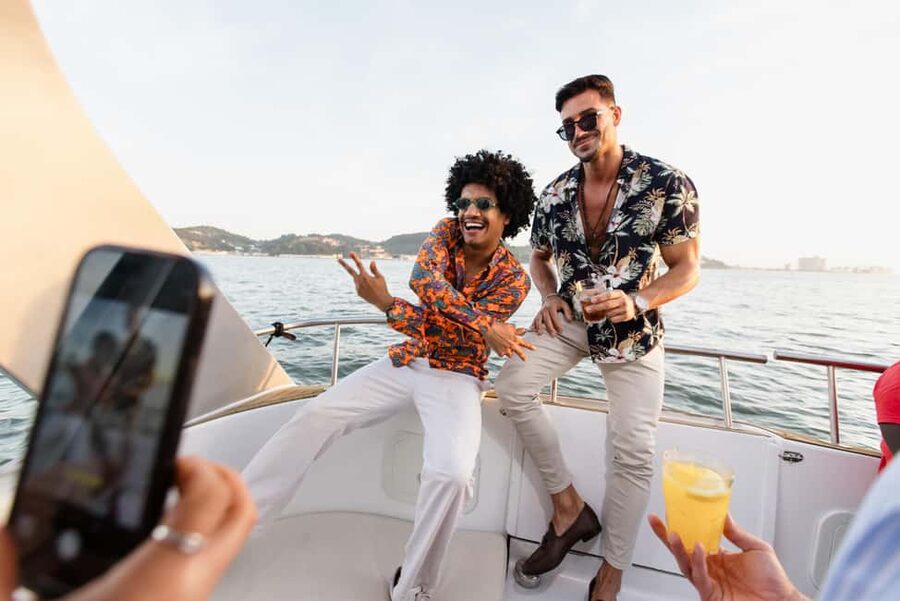 Lisbon – Sangria Social Premium Boat Experience - Sunset, wind, and the best place to sit