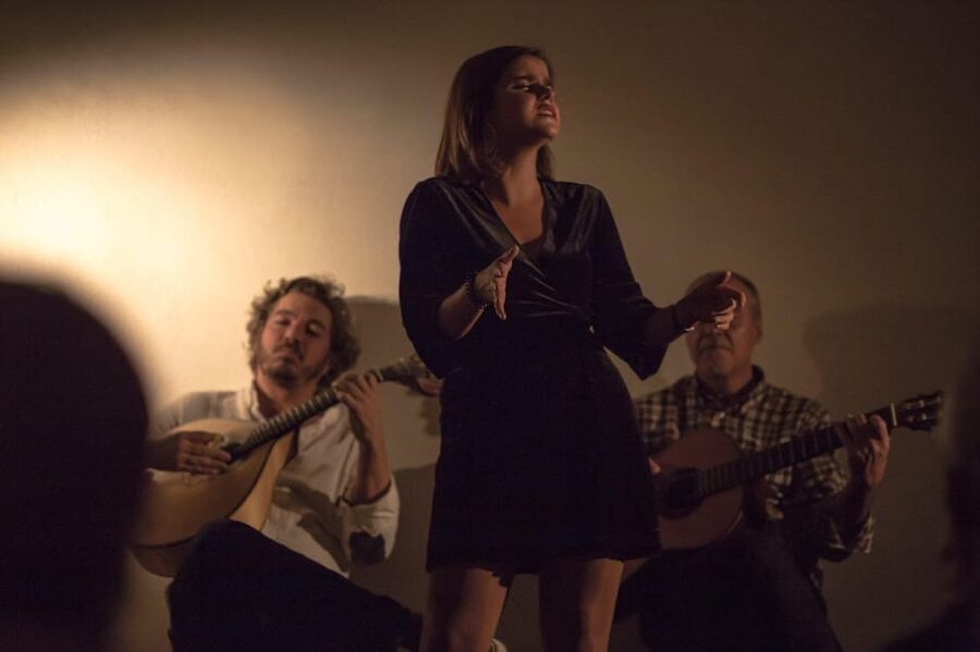 Lisbon: Tapas & Drinks with Fado Live Performance - Should you book the Lisbon Fado and tapas night?