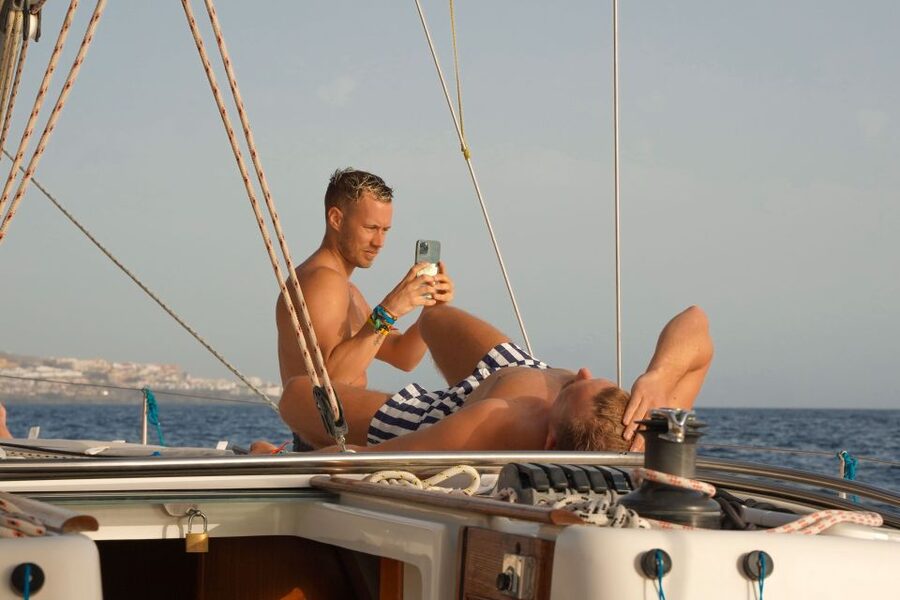 Los Gigantes: Sailing Excursion with Swimming, Drink & Tapas - Swimming and snorkeling near the cliffs