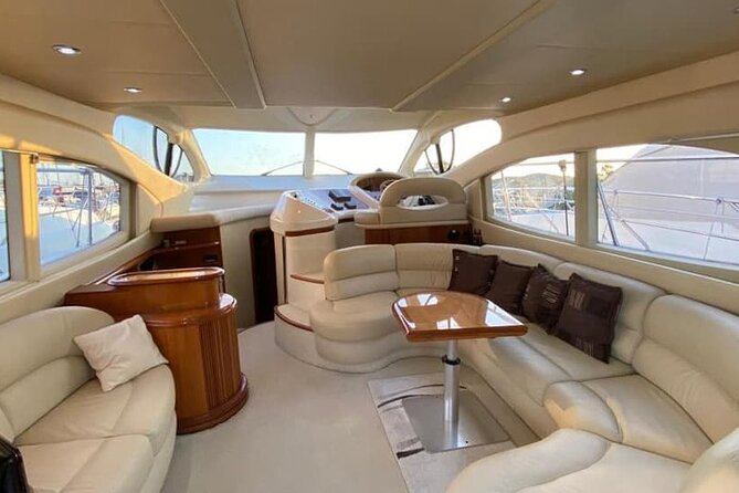 Luxury Yatch trips + Open Bar + Tapas + Paddle Surf + Snorkel - Timing, meeting point, and the Malaga question