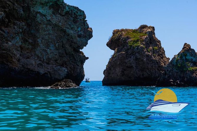 Luxury Yatch trips + Open Bar + Tapas + Paddle Surf + Snorkel - How the value depends on your expectations