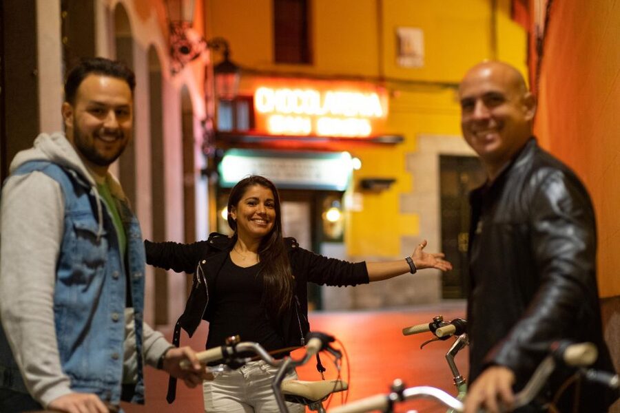 Madrid by Night: Vintage Bike Tour Highlights/Optional Tapas - Plaza de España and the royal route