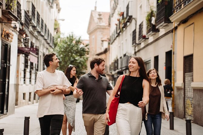 Madrid Evening Tapas and Wine Guided Tour - Why La Latina makes a fine food-walk setting
