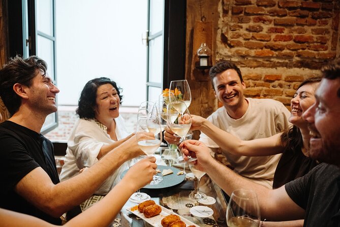 Madrid Evening Tapas and Wine Guided Tour - Taberna La Concha: Madrid’s famous vermouth cocktail