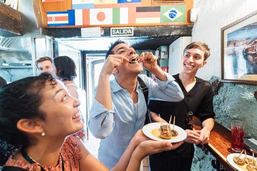 Madrid: Guided Food Tour with Tapas Tastings and Drinks - Why this tapas tour works in Madrid