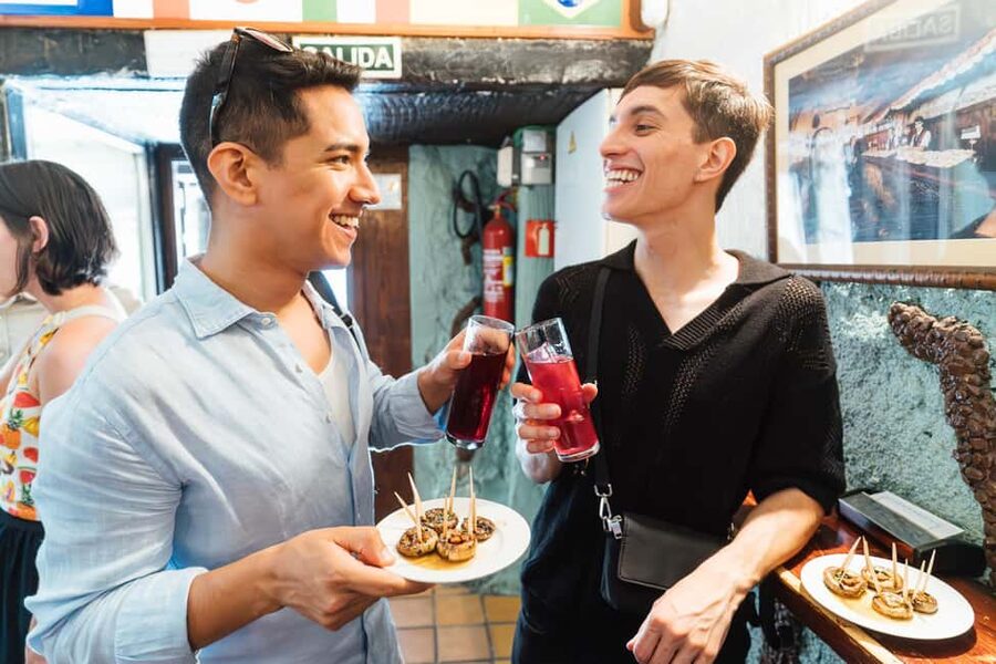 Madrid: Guided Food Tour with Tapas Tastings and Drinks - Sol and the first 45 minutes