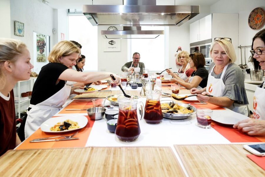 Madrid: Half-Day Spanish Cooking Class - The teaching style and the kitchen setup