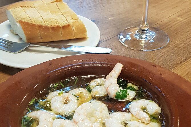 Madrid History Food Tour: Tapas & Drinks Tasting - More than a meal: stories between the stops