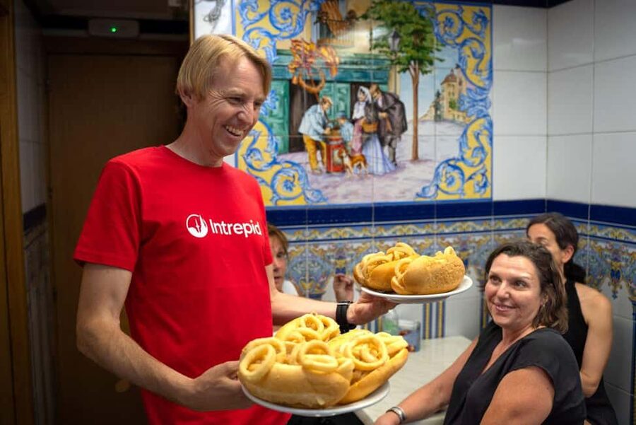 Madrid: Local Tapas, Drinks, and Hidden Gems Walking Tour - Starting at Plaza de la Villa
