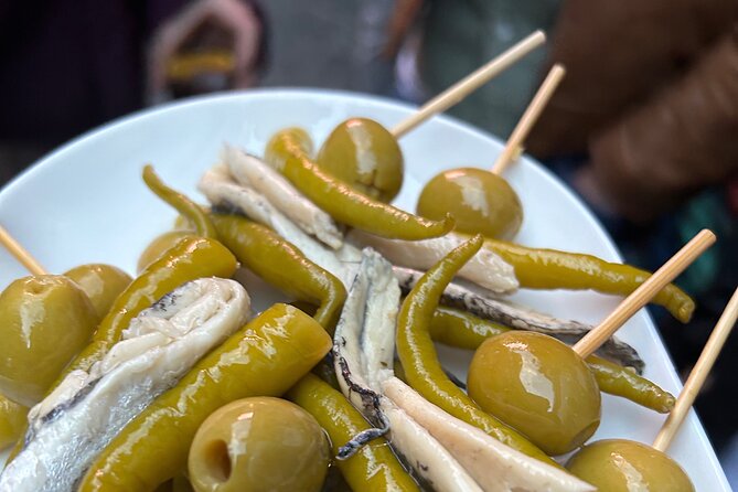 Madrid Local Tapas Tour with Private Dinner and Bottomless Wine - Why this Madrid food tour is different