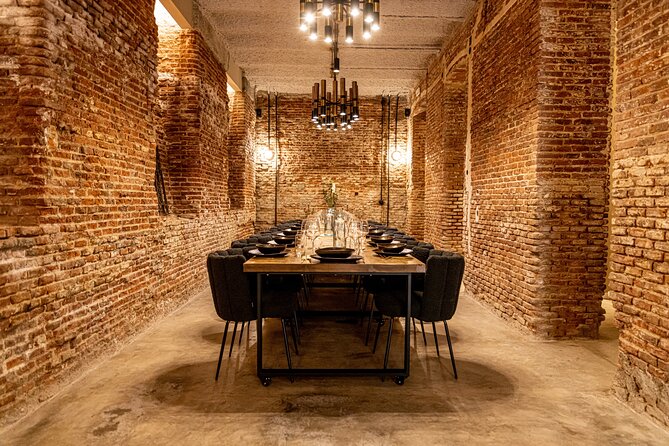 Madrid Local Tapas Tour with Private Dinner and Bottomless Wine - Starting with cava at The Cooking Clubhouse