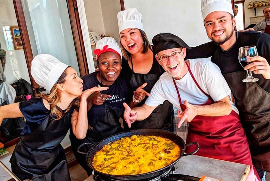 Madrid: Paella and Sangria Workshop in the City Center - Key points to know before booking