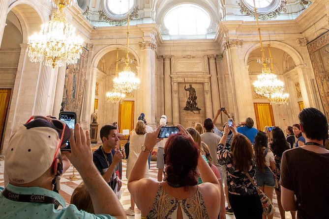 Madrid: Royal Palace Expert Guided Tour with Optional Tapas - What You See Inside