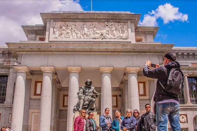 Madrid: small group tour of the Prado Museum - Meeting at the Goya statue