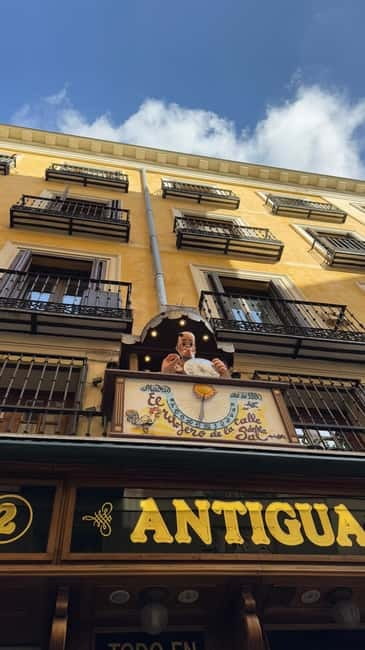Madrid: Small Group Tour with Tapas & Drinks - A Four-Hour Walk From Cervantes to the Royal Palace