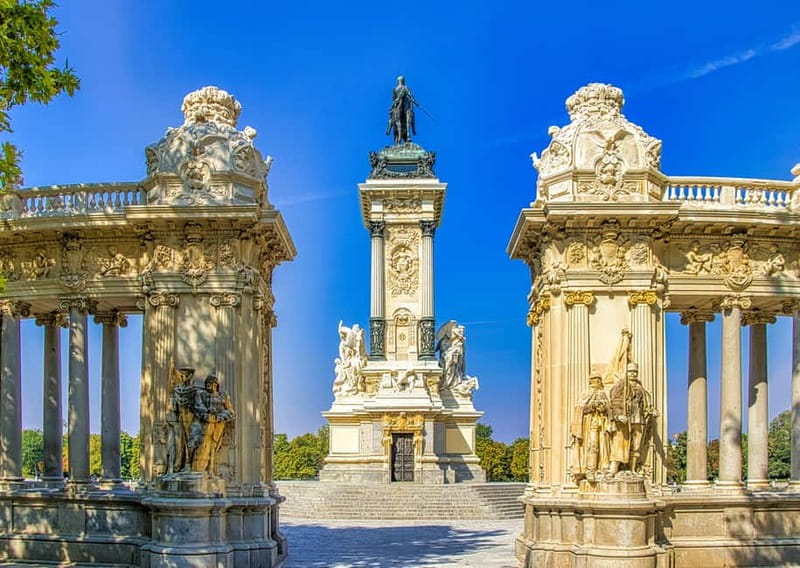 Madrid: Small Group Tour with Tapas & Drinks - What the $34 Price Really Covers