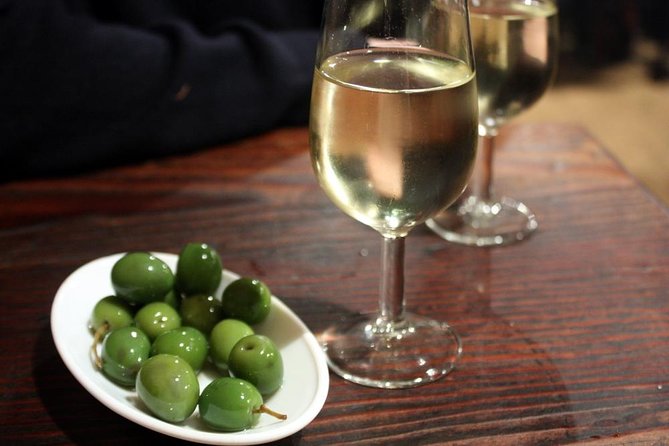 Madrid Tapas Experience Walking Tour - The jamón tasting and the ham museum stop