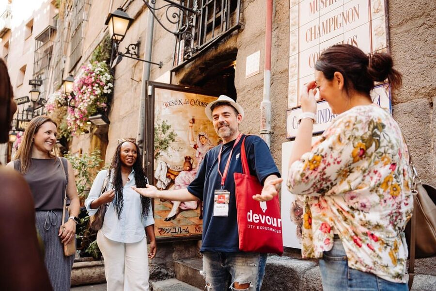 Madrid: Tapas, Taverns & History Tour - Mesón del Champiñón adds another old-bar stop