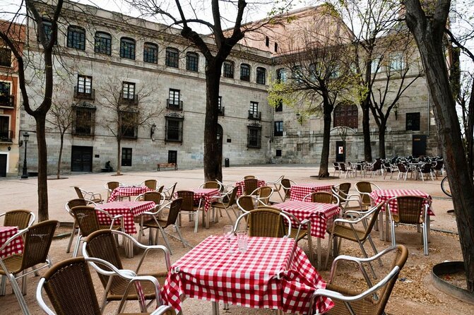 Madrid Tapas Tour with Food and Drink - Key points before you book