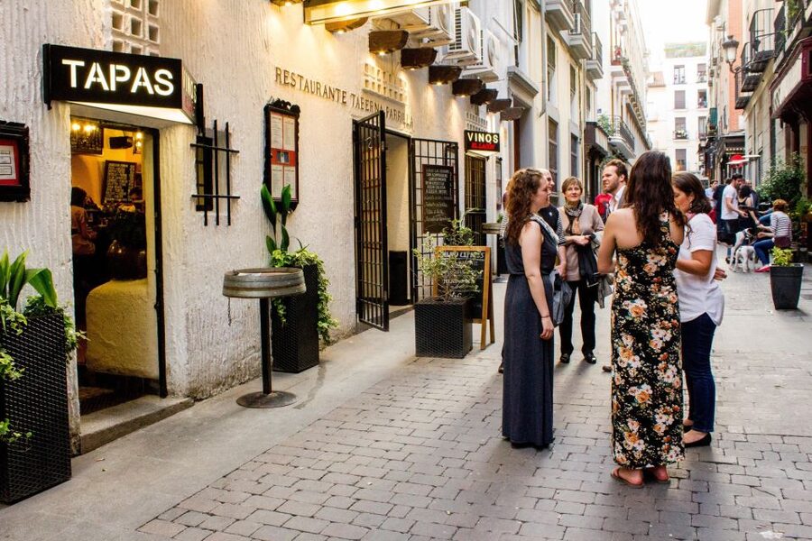 Madrid: Tapas & Wine Tasting Tour with Local Guide - Should You Book It?