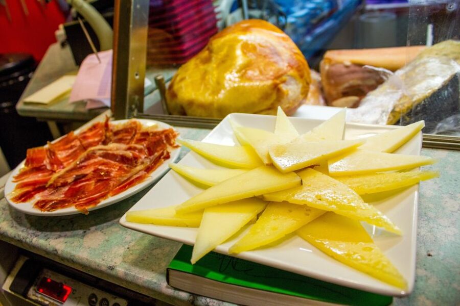Madrid: Tapas & Wine Tasting Tour with Local Guide - Who Should Book This Tour?