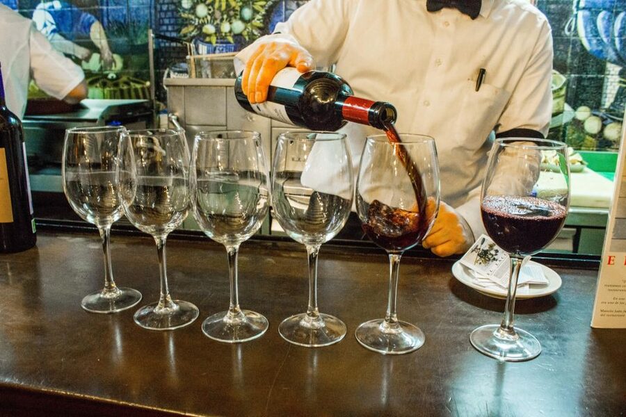 Madrid: Tapas & Wine Tasting Tour with Local Guide - Practical Details That Matter