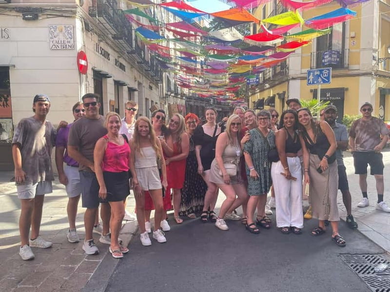 Madrid: Tapas & Wine Tour with Visit to a Rooftop - Why this Madrid food walk works