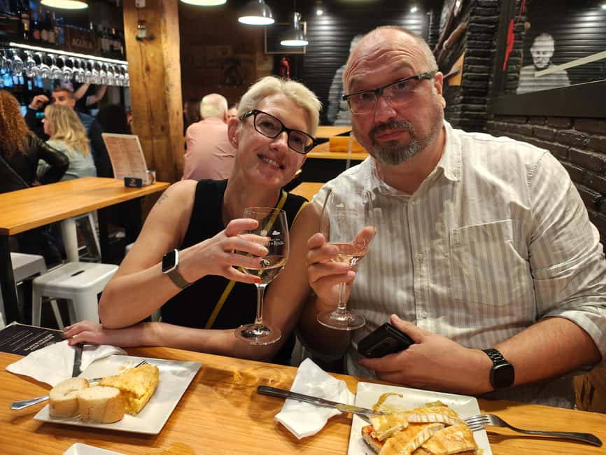 Madrid: Vermouth Tasting Walking Tour with Tapas - How Nic shapes the experience